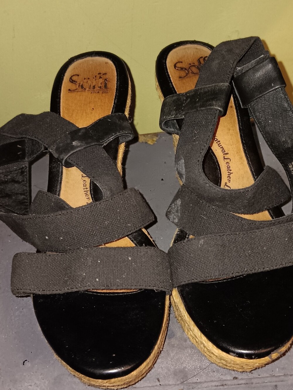 Sofft Black Strappy Espadrille Wedge Sandals